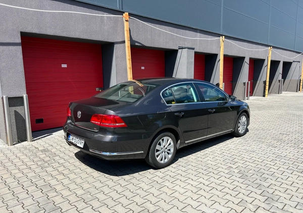 Volkswagen Passat cena 39900 przebieg: 99979, rok produkcji 2011 z Wrocław małe 407